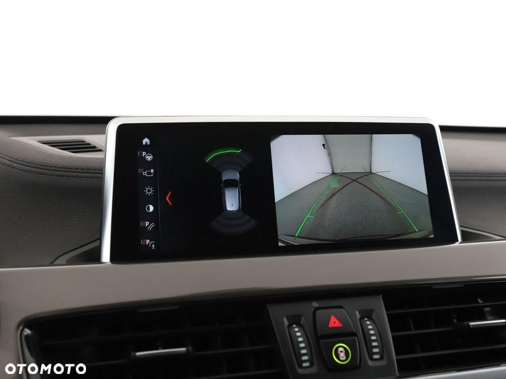 BMW X1 sDrive16d xLine - 26