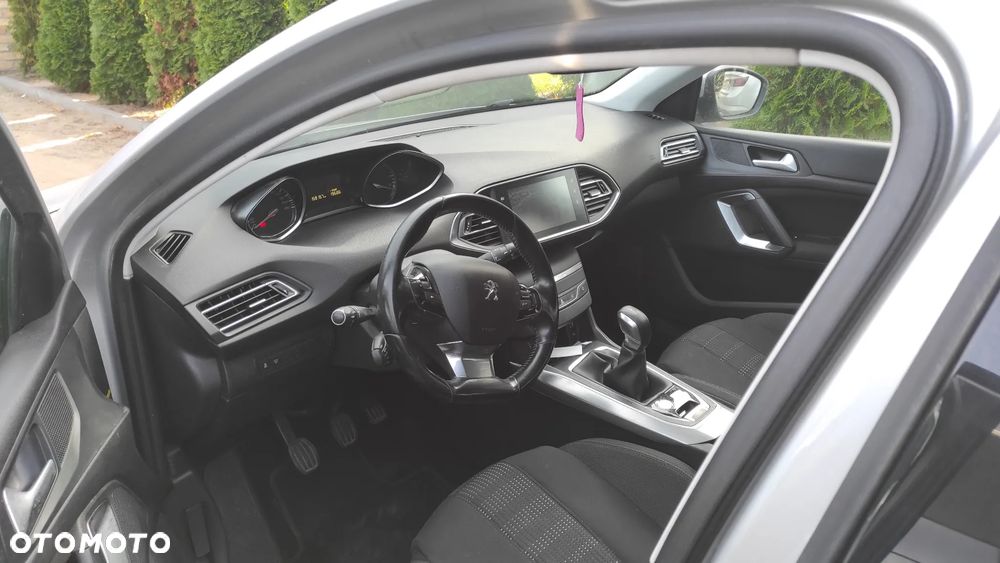 Peugeot 308 - 5