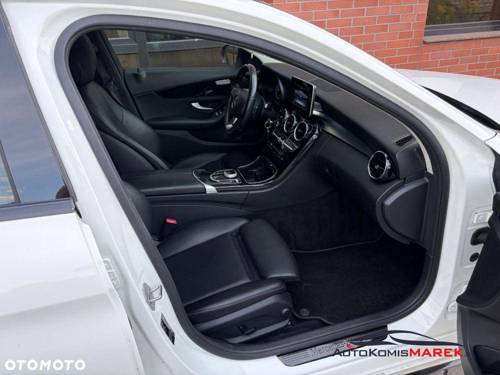 Mercedes-Benz Klasa C 200 7G-TRONIC - 12