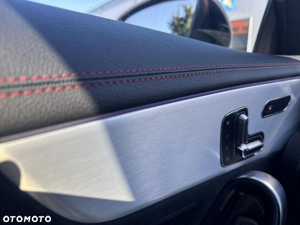 Mercedes-Benz CLA 250 4-Matic AMG Line 7G-DCT - 27