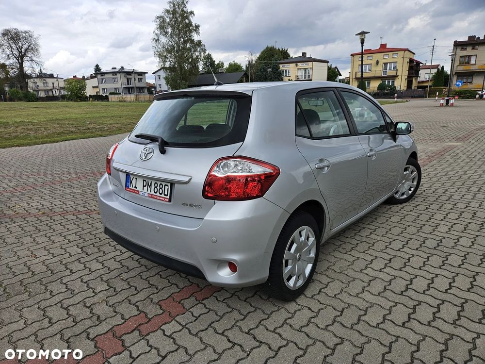 Toyota Auris 1.6 Life+ - 4
