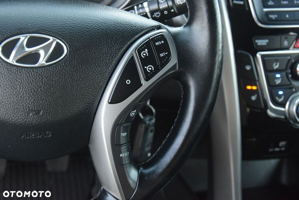 Hyundai i30 1.4 BlueDrive Comfort - 22