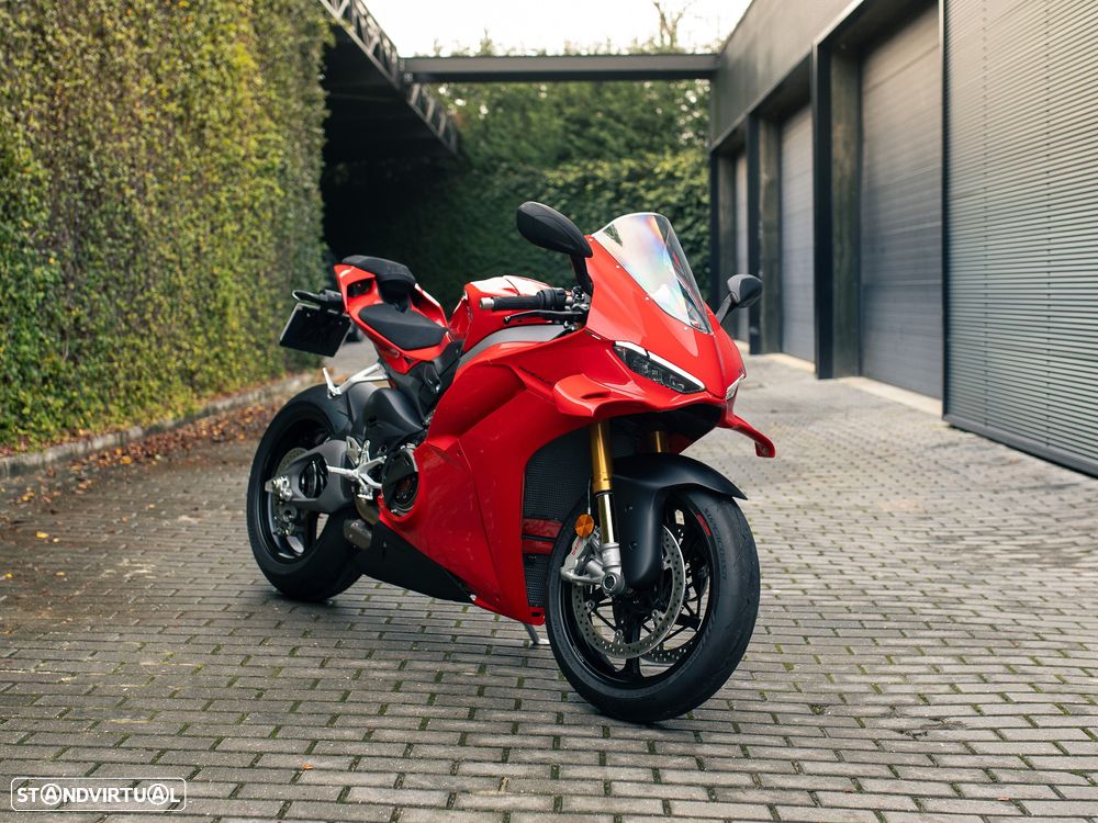Ducati Panigale V4 S - 1