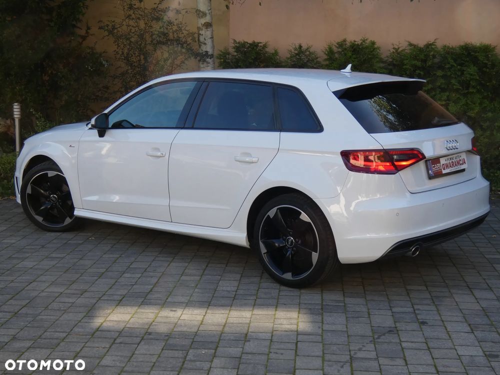 Audi A3 Sportback 1.6 TDI (clean diesel) S line Sportpaket - 11