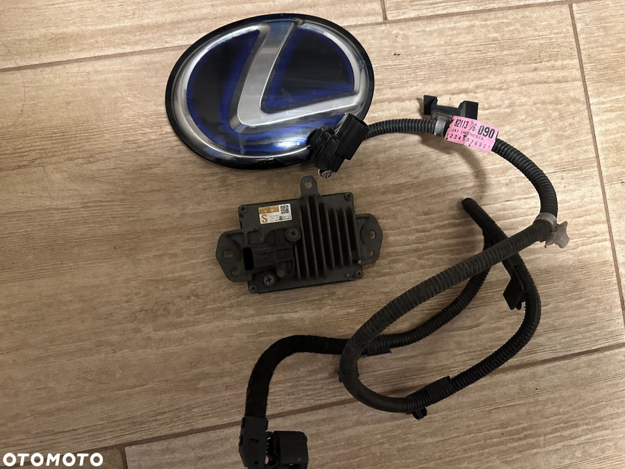 Radar 88210-33120 Znaczek Logo LEXUS IS NX CT GS RX LC LS RC radar - 1
