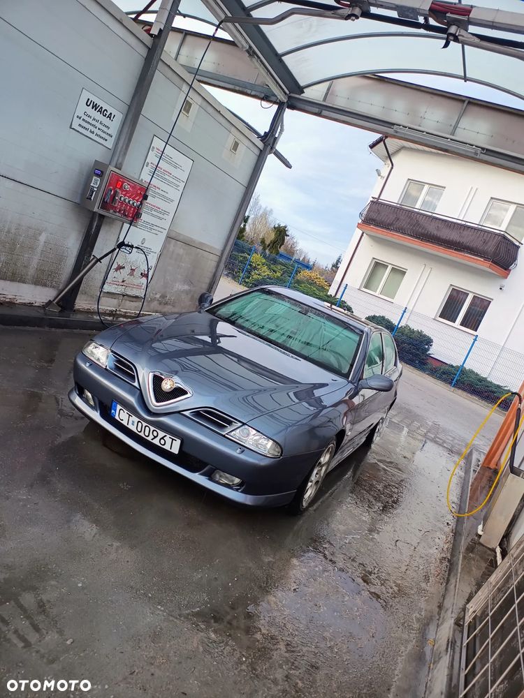 Alfa Romeo 166 3.0 V6 Progression - 12