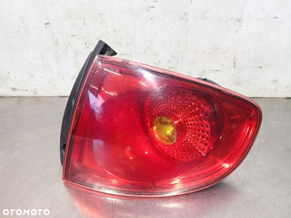 LAMPA LEWA TYLNA SEAT ALTEA 1.9 - 2