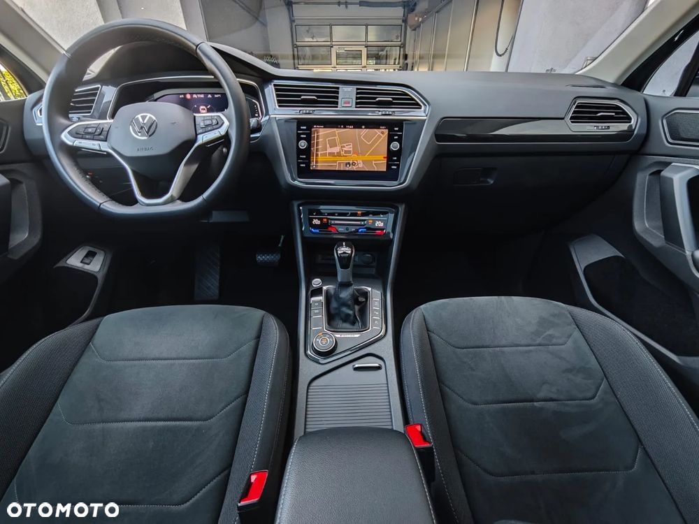 Volkswagen Tiguan 2.0 TSI 4Mot Elegance DSG - 12