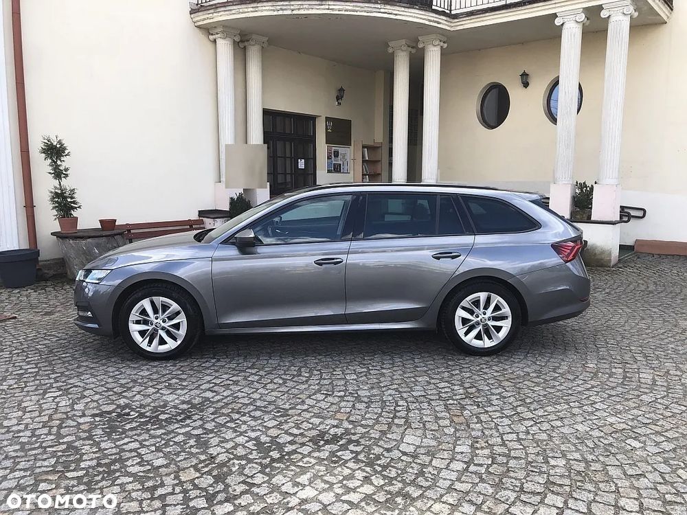 Skoda Octavia 2.0 TDI Ambition DSG - 8