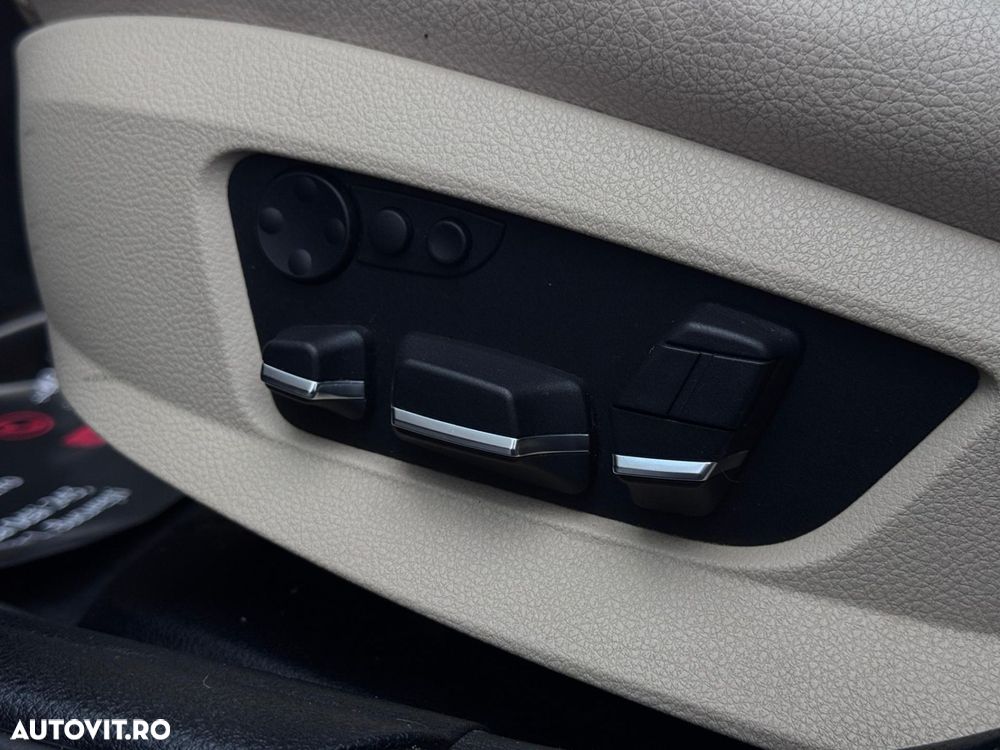 BMW Seria 5 528i Aut. - 30