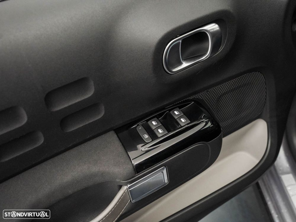 Citroën C3 1.2 PureTech C-Series - 16