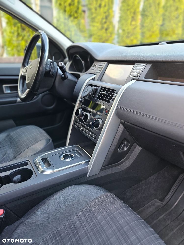 Land Rover Discovery Sport D150 - 10