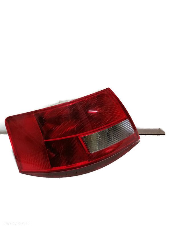 AUDI A4 B6 2000r-2006r LAMPA TYLNA LEWA UK - 1