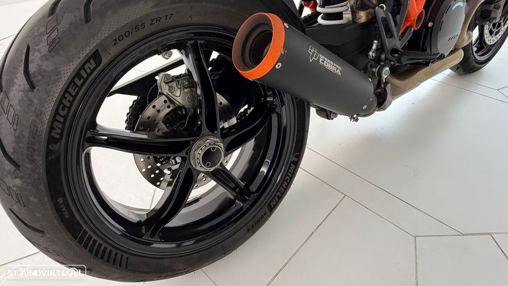KTM 1390 Super Duke R - 6
