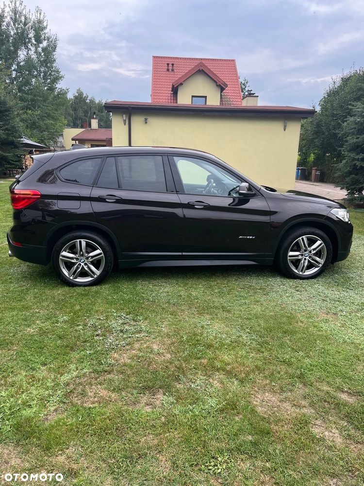 BMW X1 xDrive25d xLine - 24