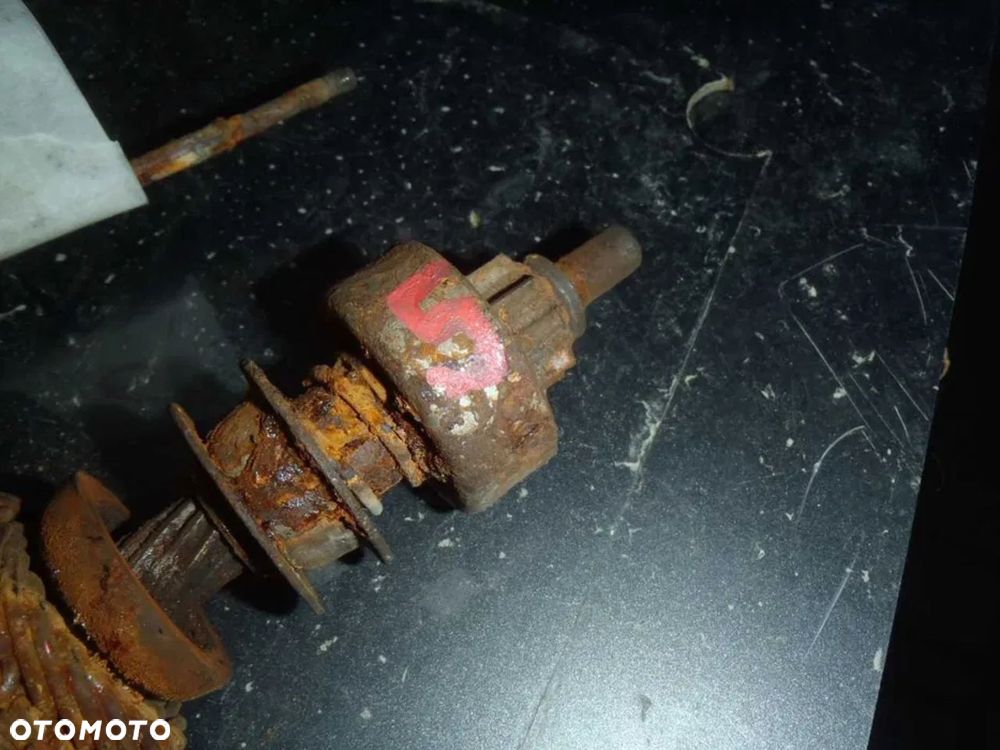 rozrusznik korpus obudowa wirnik śruby fiat 126p maluch - 5