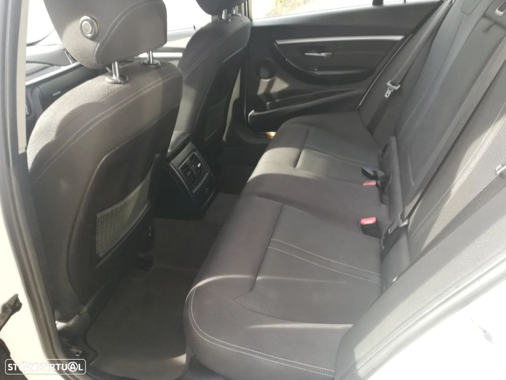 BMW 316 d Touring Edition M Sport Shadow - 11