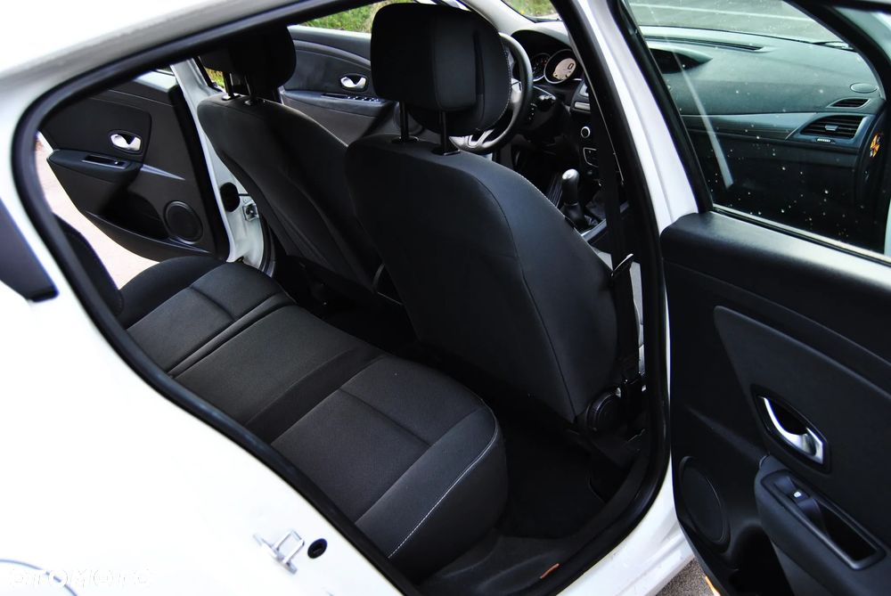 Renault Megane 1.6 16V Authentique - 8