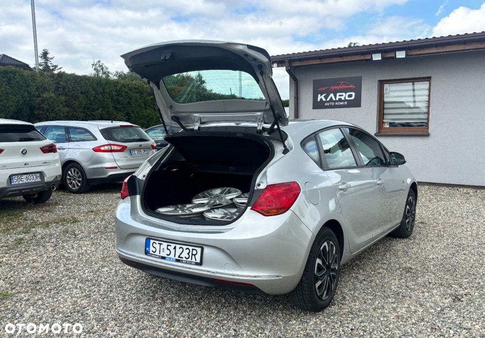Opel Astra - 4