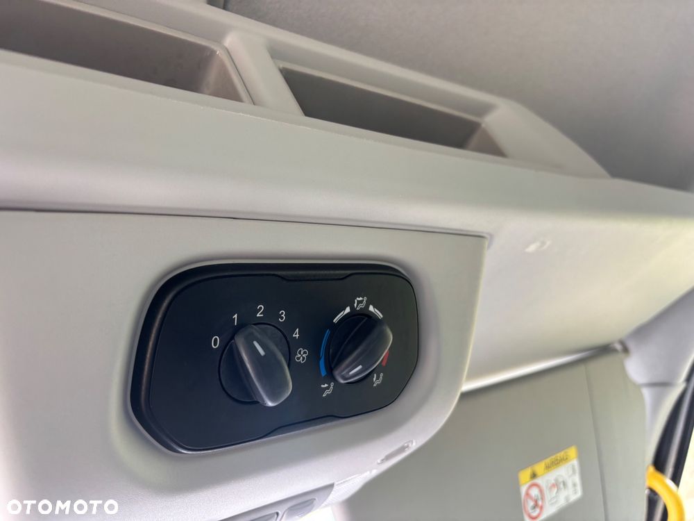 Ford Transit L2H2 Pkw VA Trend - 10