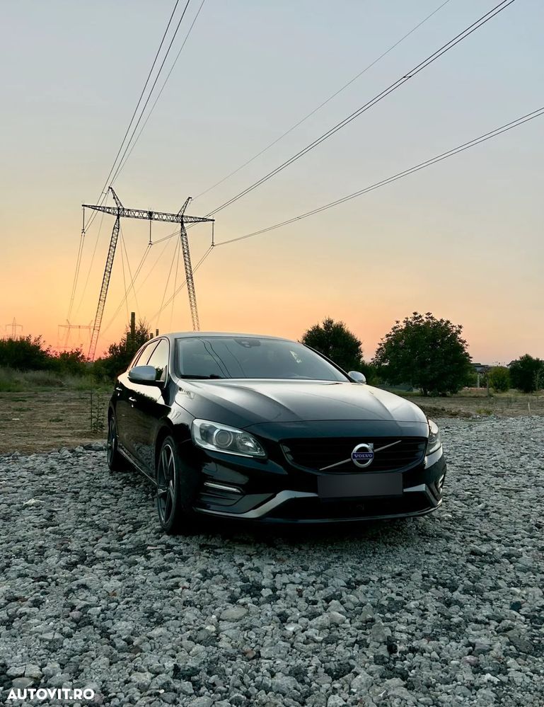 Volvo V60 D3 Geartronic R-Design - 1