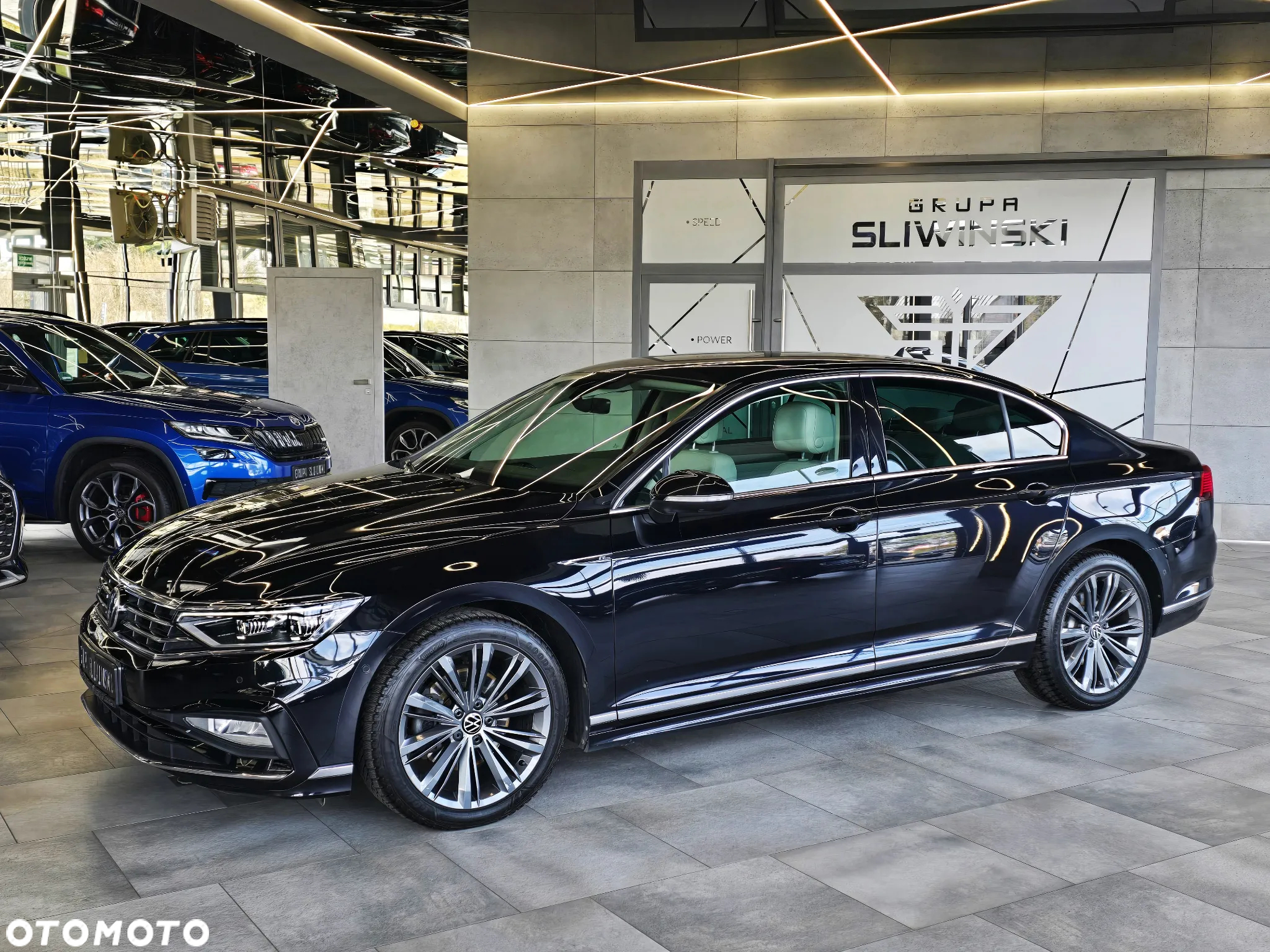 Volkswagen Passat 2.0 TDI 4Mot Elegance DSG - 4