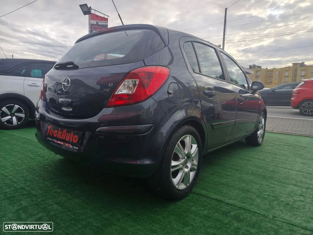 Opel Corsa 1.2 Cosmo - 7