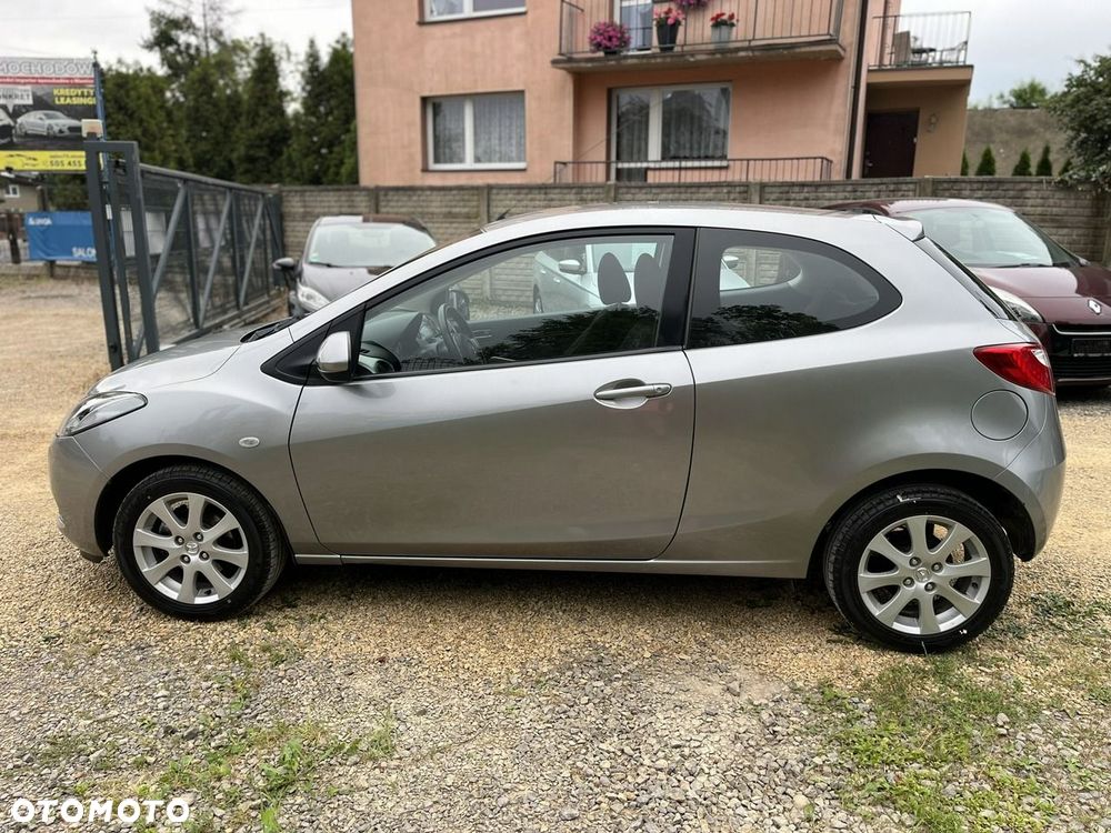 Mazda 2 - 5