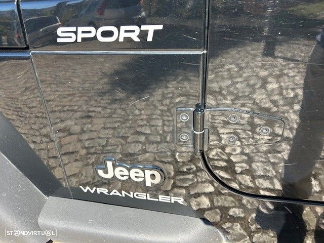 Jeep Wrangler 2.4 - 15