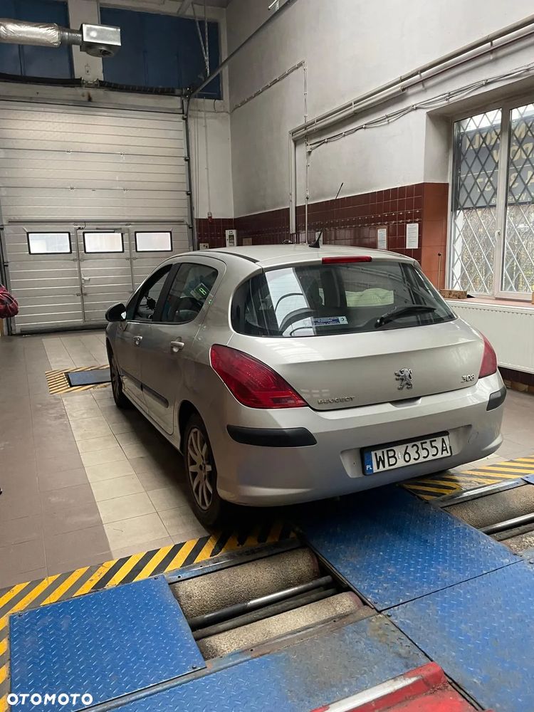 Peugeot 308 1.6 HDi Presence - 3