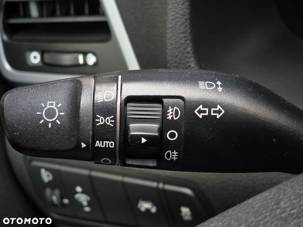 Hyundai Tucson 2.0 CRDI BlueDrive Style 2WD - 17