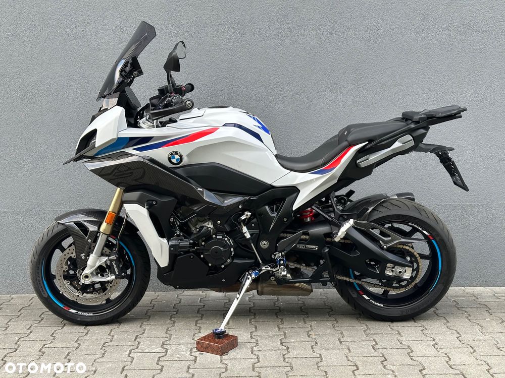 BMW S