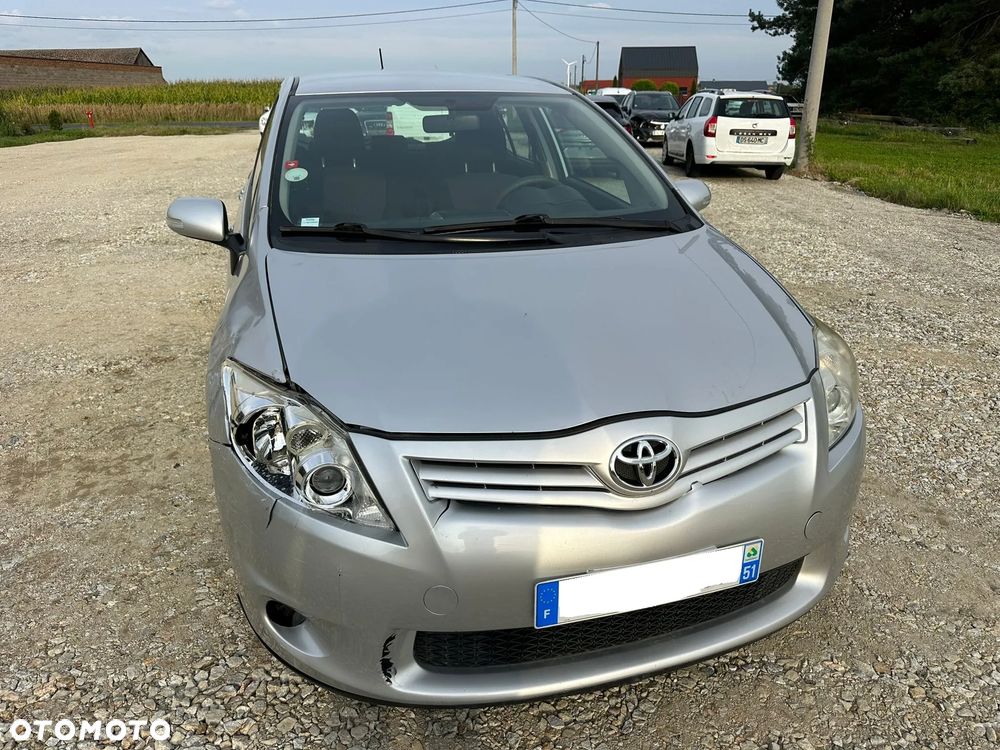 Toyota Auris 1.4 D-4D - 6