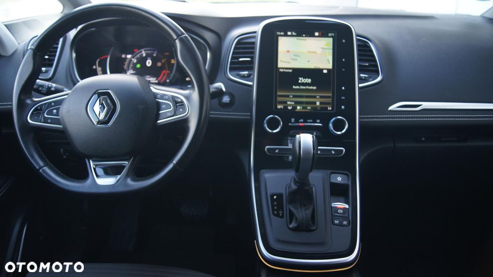 Renault Grand Scenic - 21