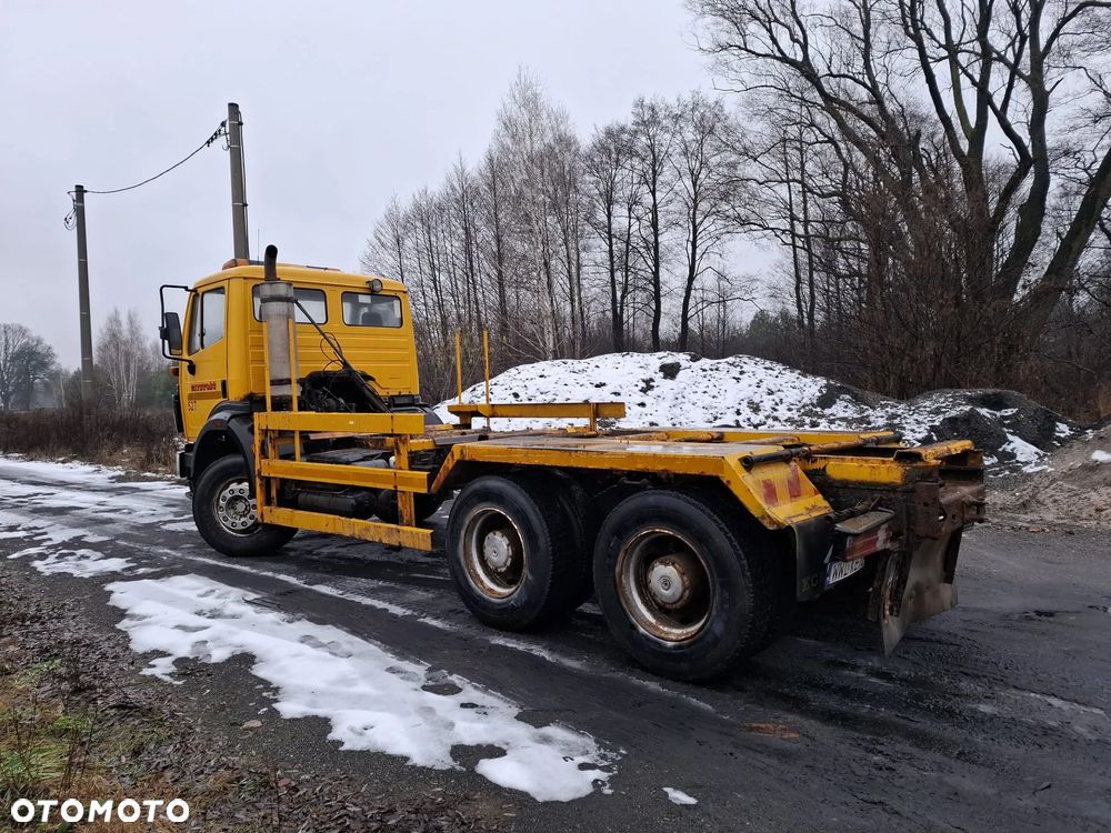 Mercedes-Benz SK 2527 - 6