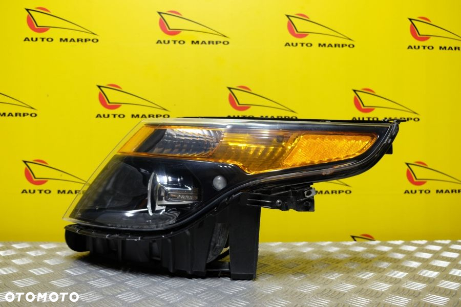 FORD EXPLORER POLICE INTERCEPTOR 10- REFLEKTOR LAMPA ZWYKŁA SOCZEWKOWA USA - 4