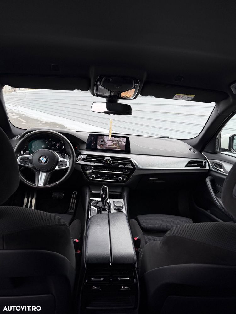 BMW Seria 5 520d AT - 20