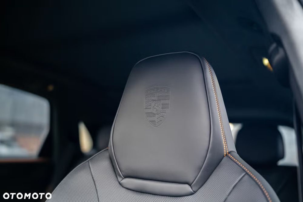 Porsche Cayenne - 19