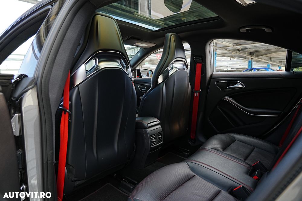 Mercedes-Benz CLA 250 4MATIC 7G-DCT Sport - 24