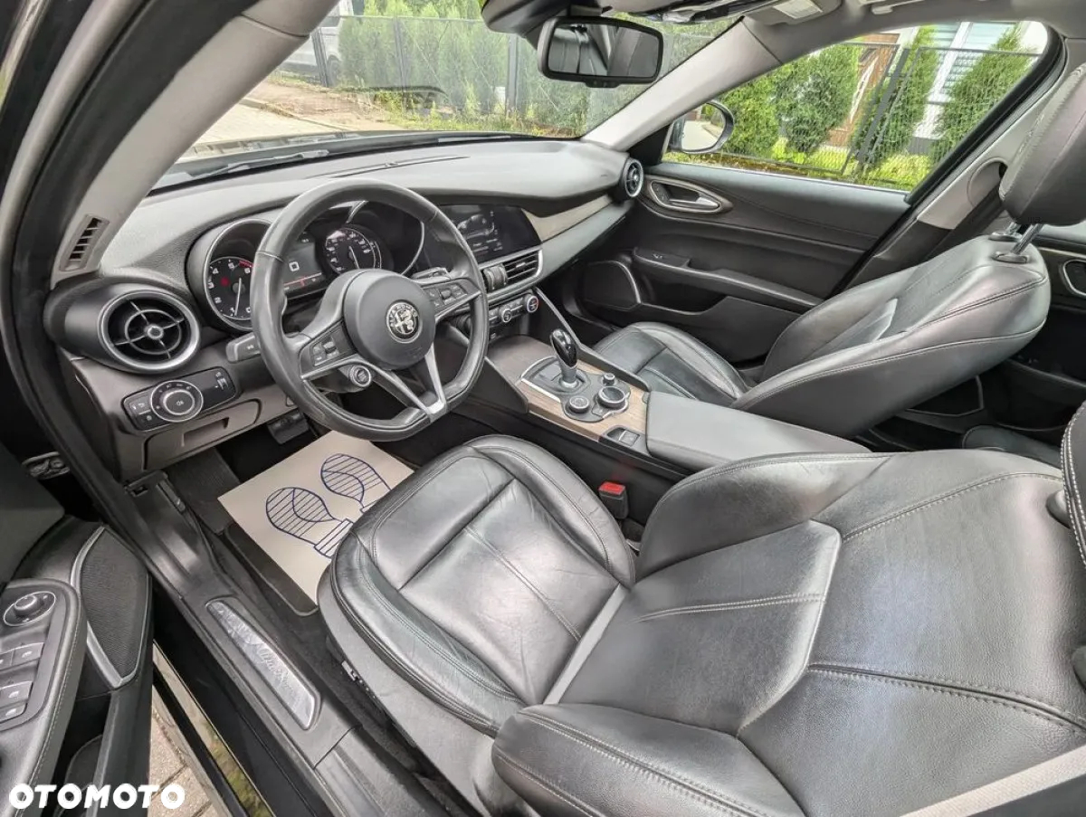 Alfa Romeo Giulia 2.0 Turbo TI Q4 - 17