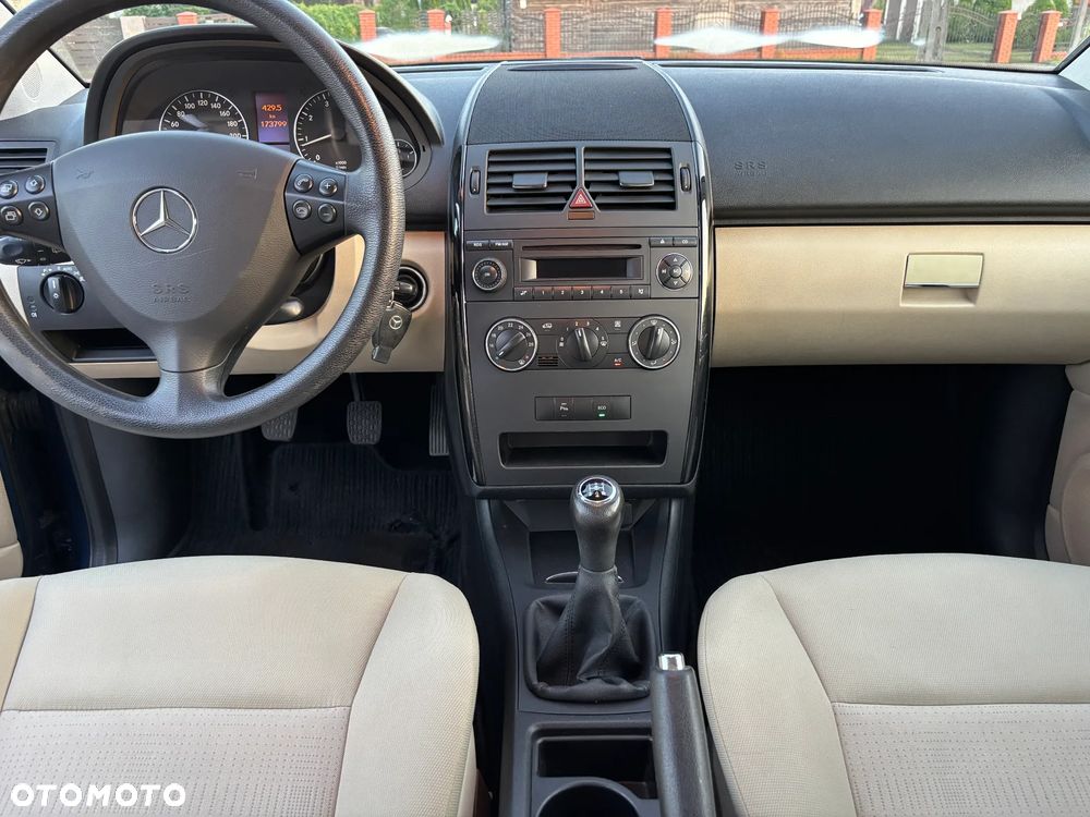 Mercedes-Benz Klasa A 160 BlueEFFICIENCY Elegance Special Edition - 21