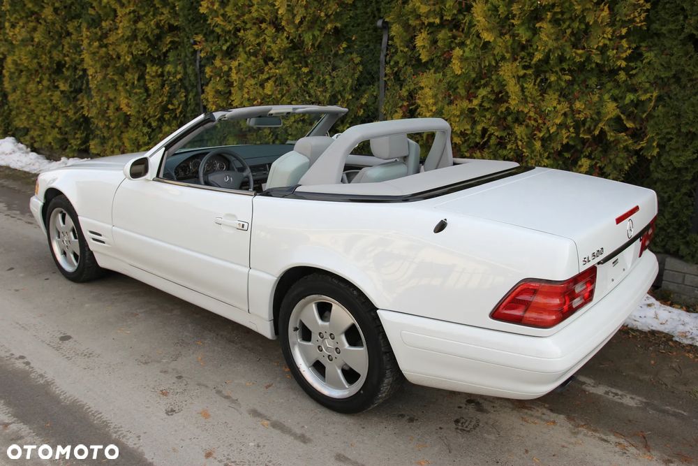 Mercedes-Benz SL - 18