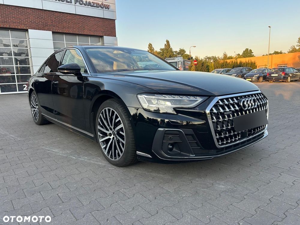 Audi A8 - 2