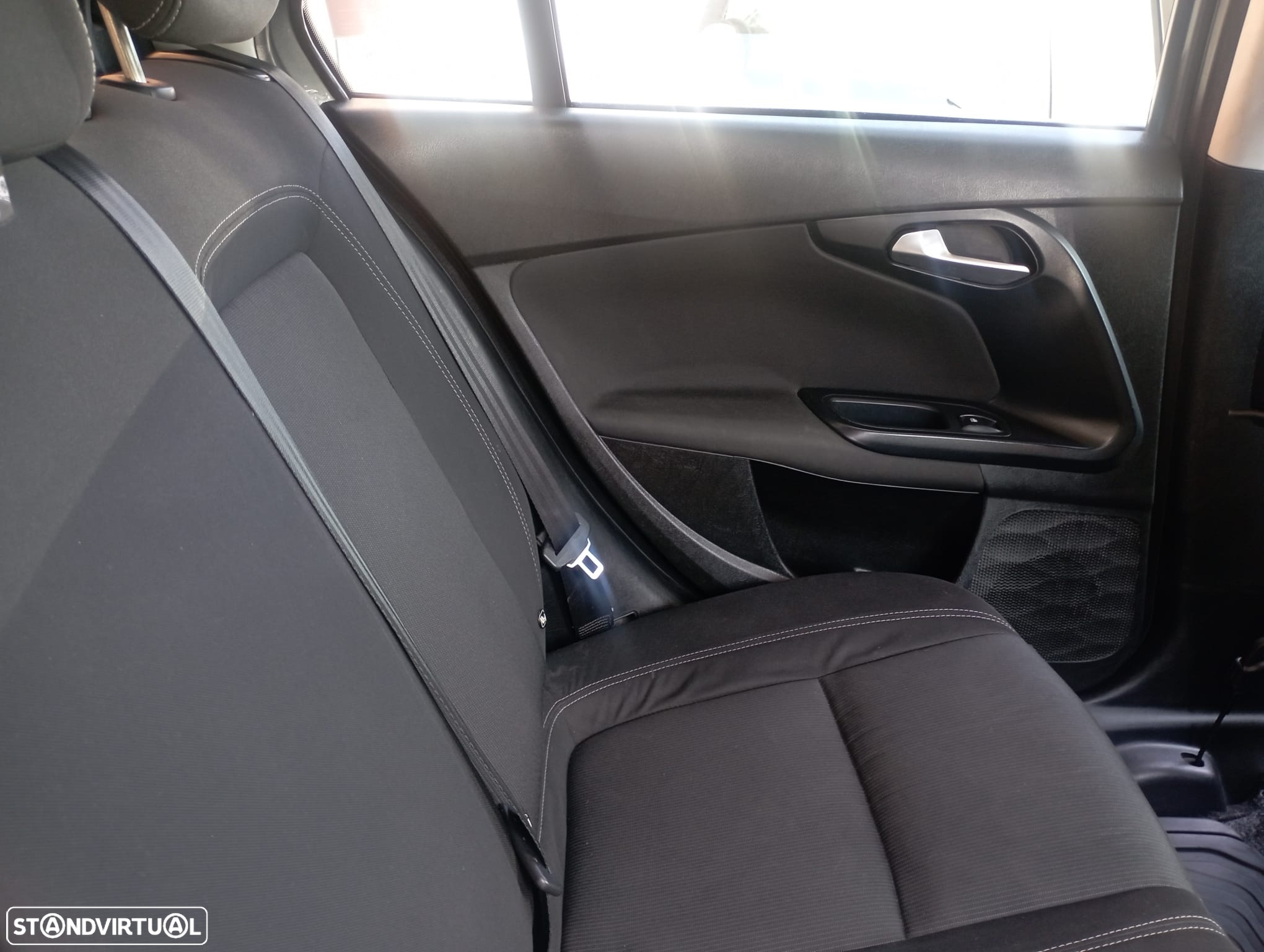 Fiat Tipo Station Wagon 1.3 M-Jet Easy - 10