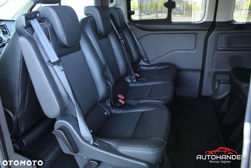 Ford Tourneo Custom - 14