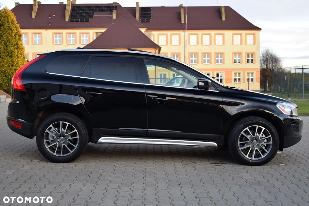 Volvo XC 60 - 4