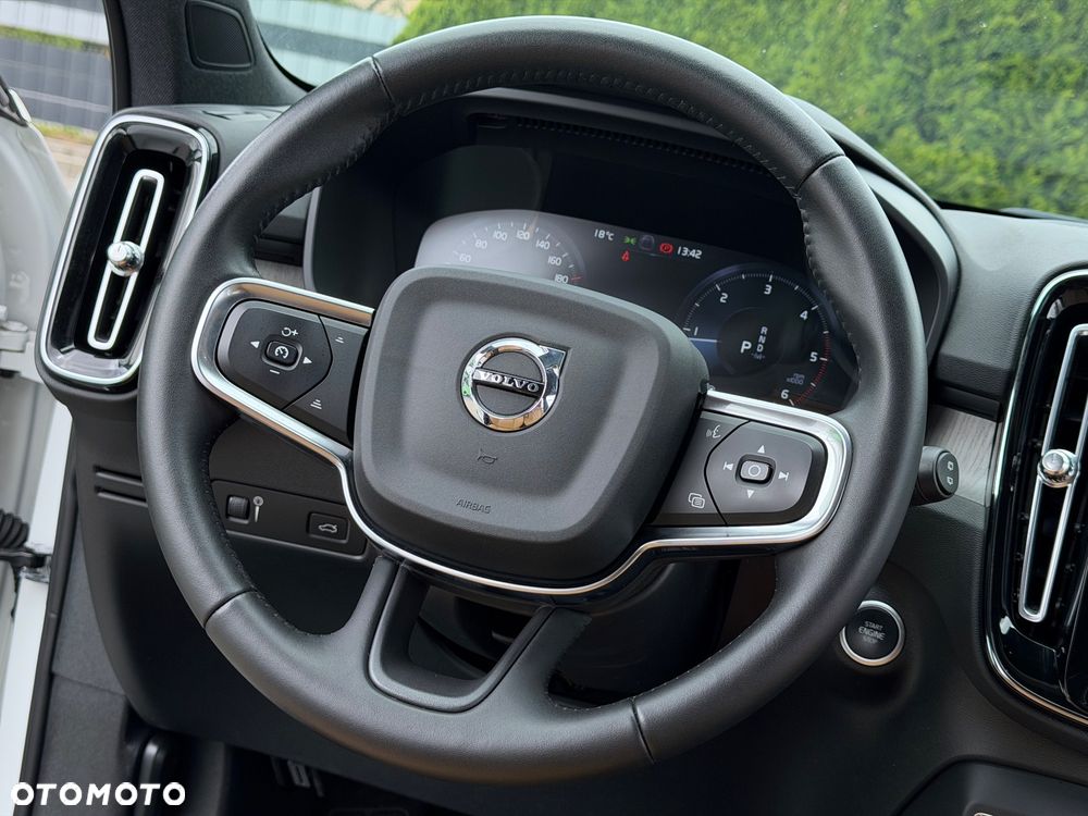 Volvo XC 40 - 26
