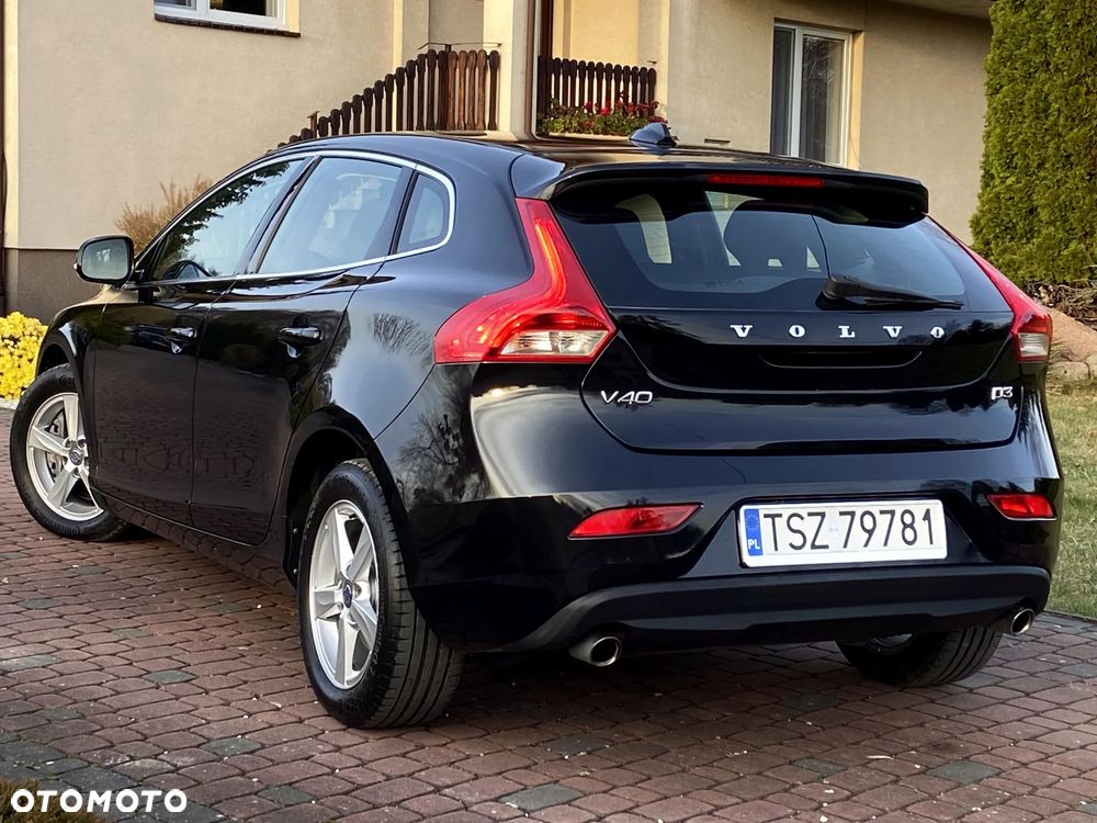 Volvo V40 D3 Momentum - 14