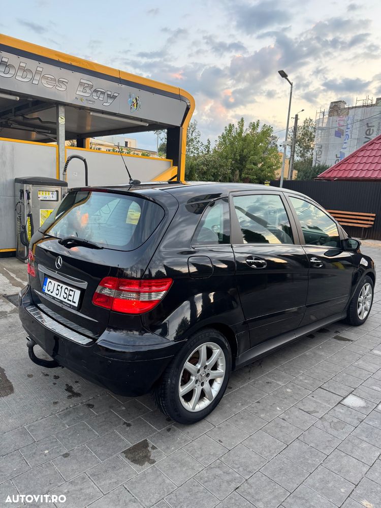 Mercedes-Benz B 180 - 6