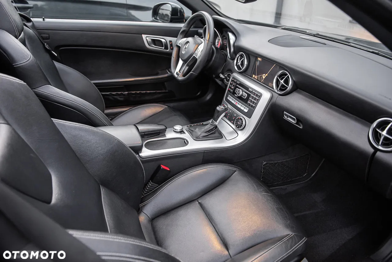 Mercedes-Benz SLK 200 (BlueEFFICIENCY) 7G-TRONIC CarbonLOOK Edition - 17